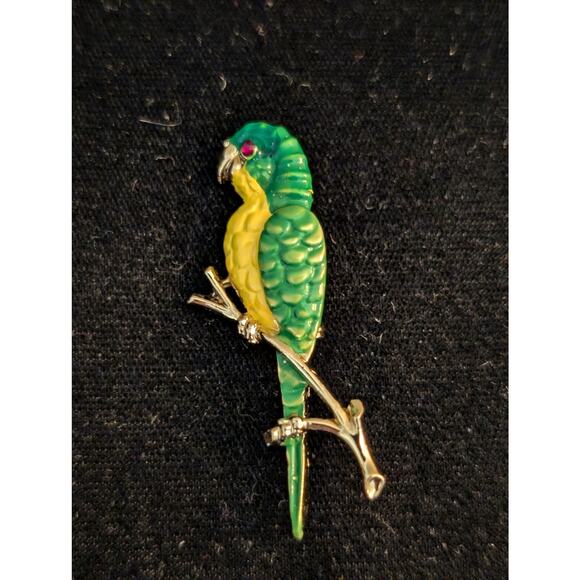 Vintage Gerry's Green & Yellow Enamel Parrot on Branch Pin - Picture 5 of 5